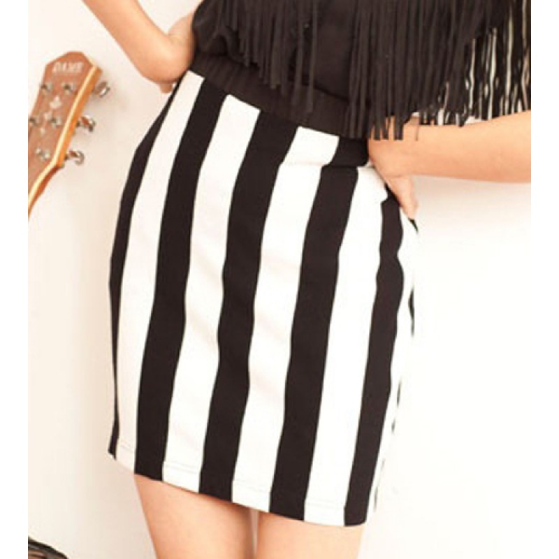 Black&#038;White Vertical Stripe Half-Length S...